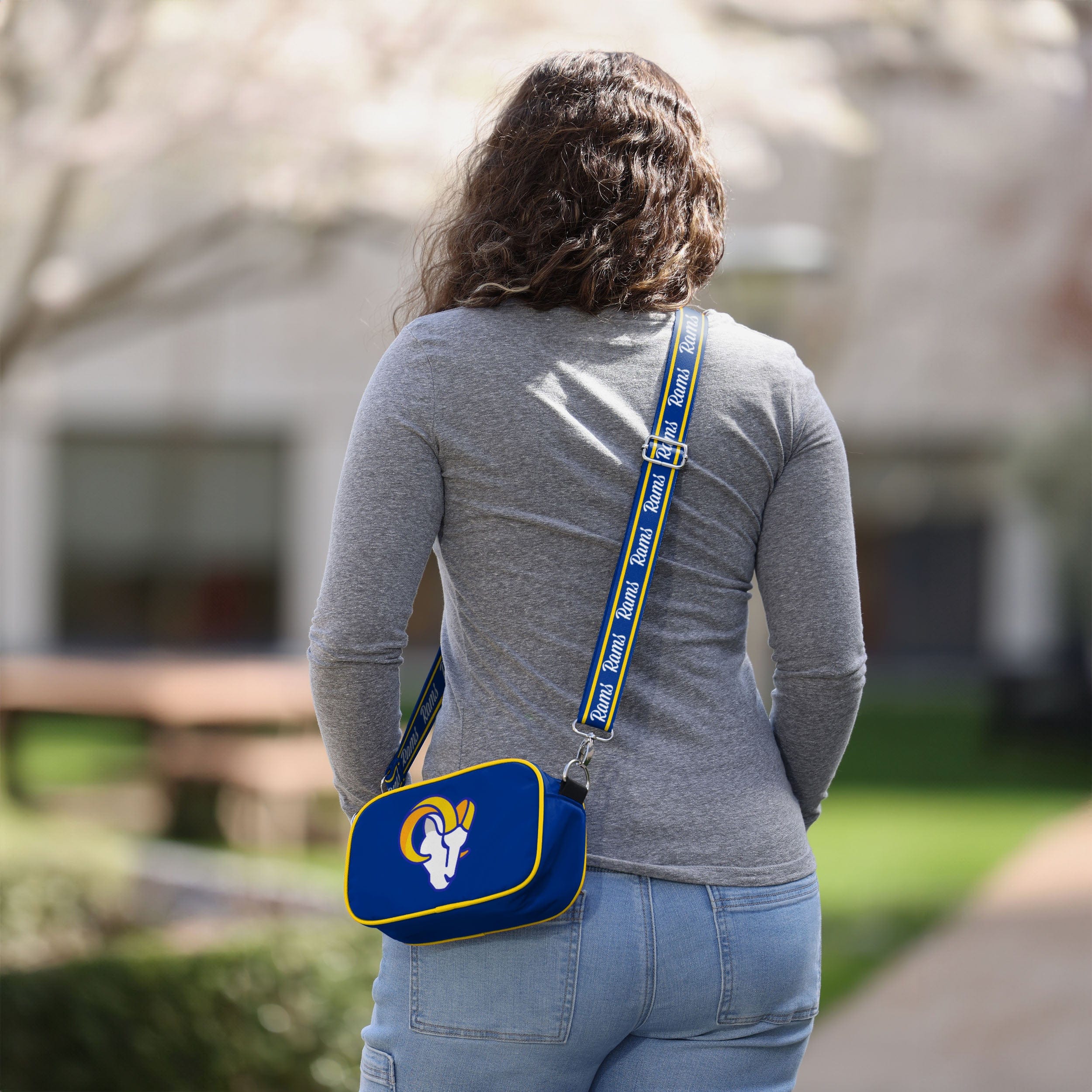 Exciting Los Angeles Rams Team Logo Crossbody Bag