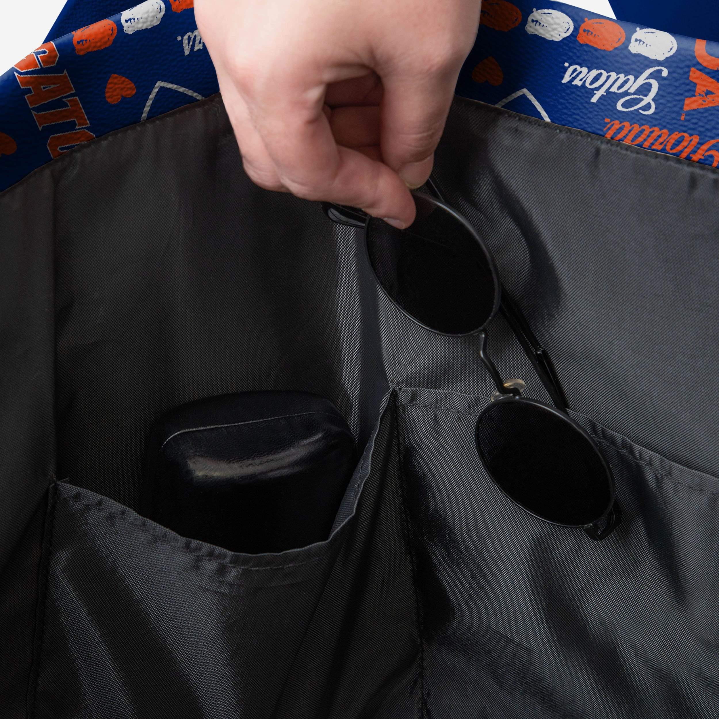 Florida Gators Logo Love Tote Bag - Show Your Fandom in Style!