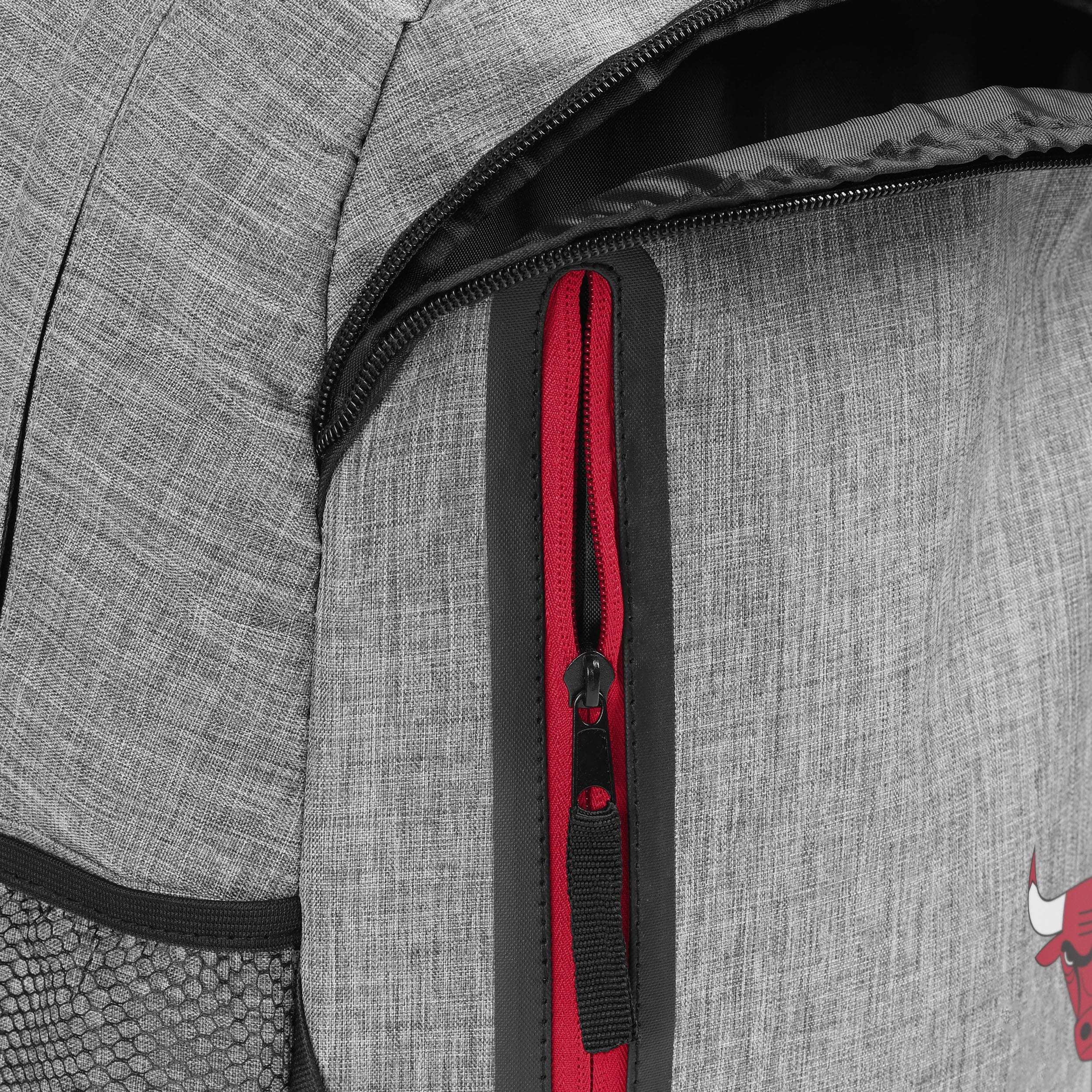 Chicago Bulls Bold Heather Grey Backpack - Show Your Team Spirit!