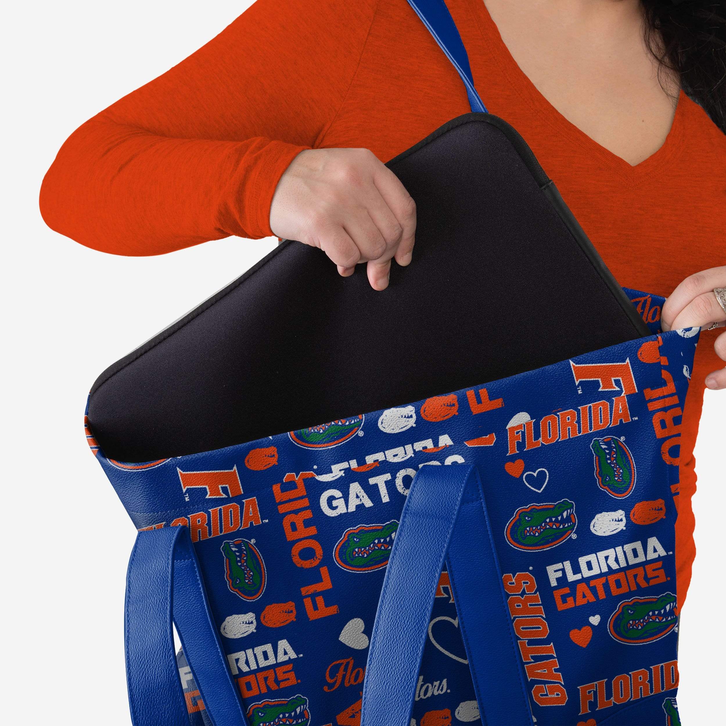 Florida Gators Logo Love Tote Bag - Show Your Fandom in Style!