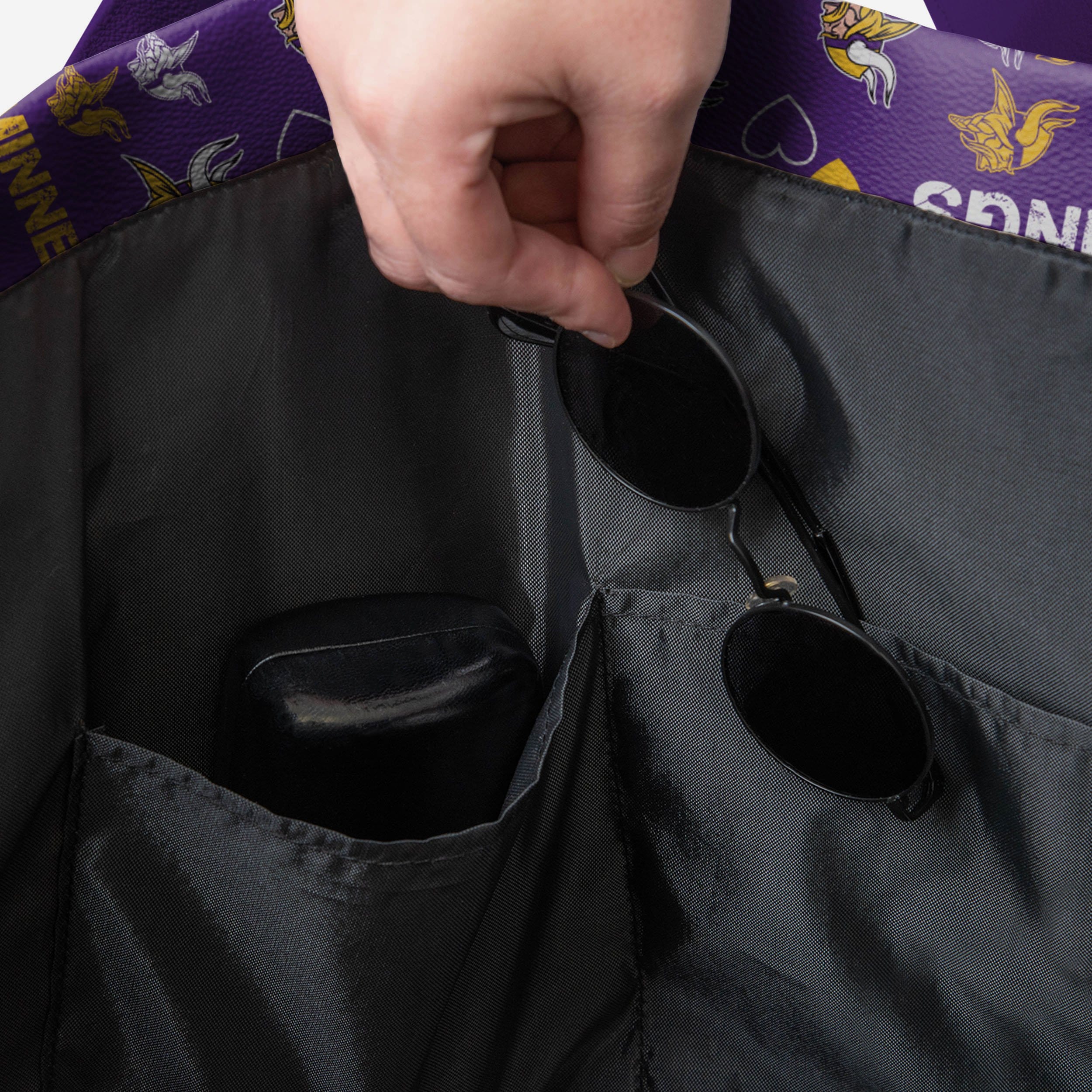 Minnesota Vikings Logo Love Tote Bag - Show Your Fandom!